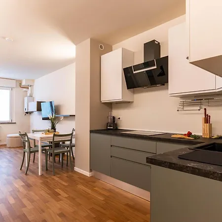 아파트 Newly Apt, Free Big Garage, Self Check-in & Access
